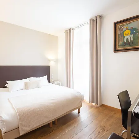 Le Manoir D'agnès Hotel 3*