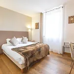 Le Manoir D'agnes Logis Restaurant Отель Тараскон-сюр-Арьеж