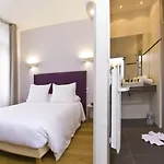 Отель Le Manoir D'agnes Logis Restaurant