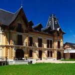 Le Manoir D'agnes Logis Restaurant 3* Тараскон-сюр-Арьеж