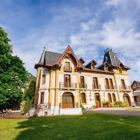Le Manoir D'agnes Logis Restaurant Hotel 3*