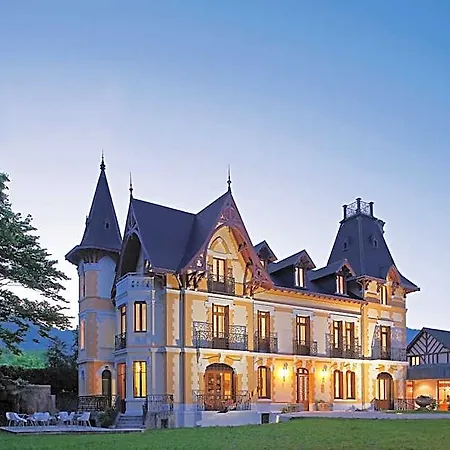 Le Manoir D'agnes Logis Restaurant Hotel 3*